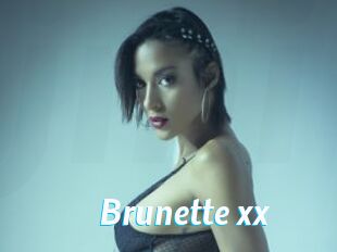 Brunette_xx