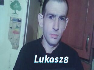 Lukasz8