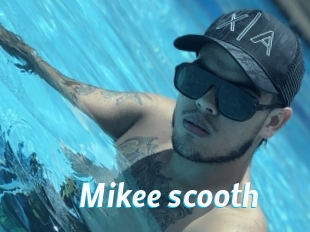 Mikee_scooth