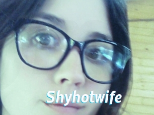 Shyhotwife