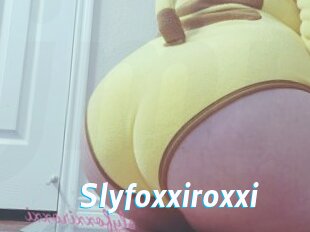 Slyfoxxiroxxi